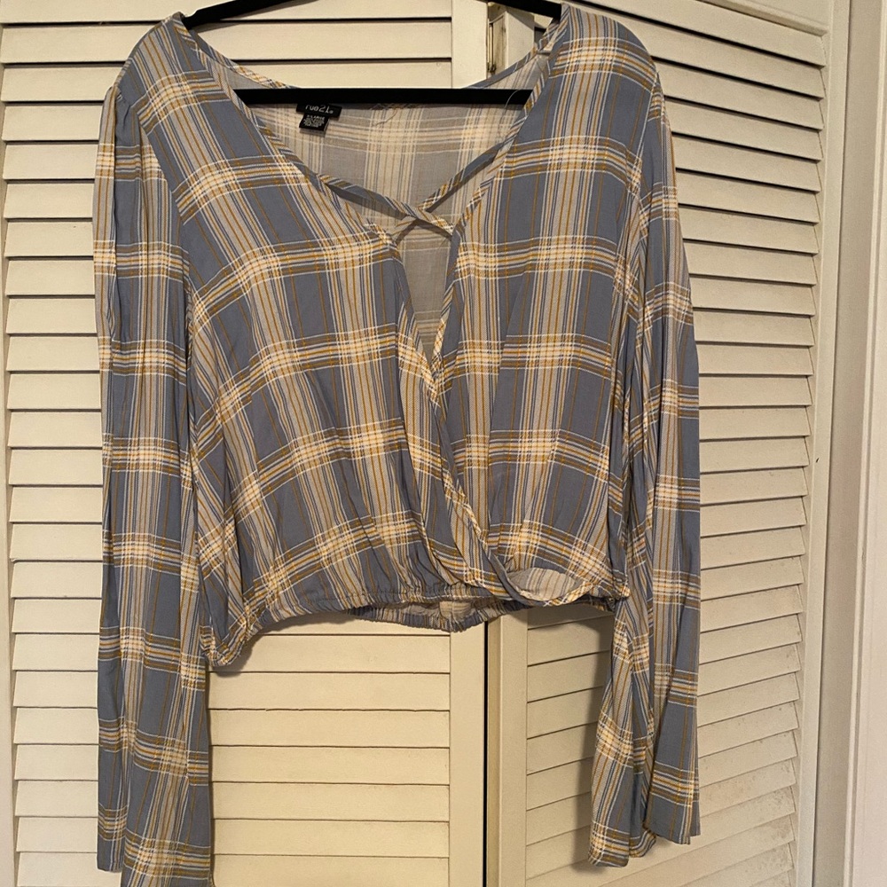 NWOT XL Rue 21 top